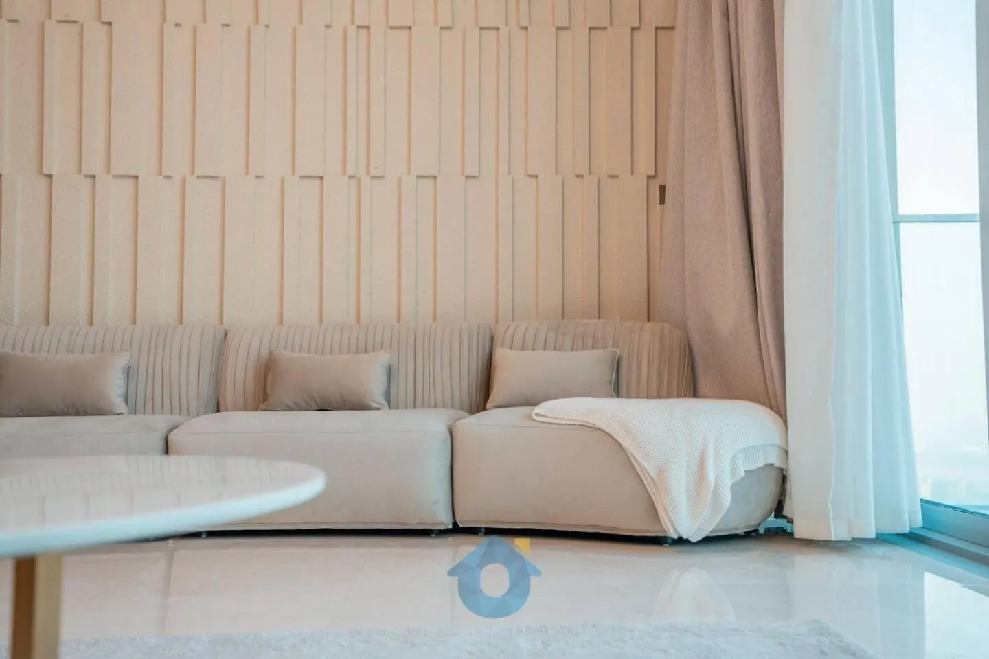 Apartment Like Home - 6203 Luxury & Serenity 2-Bhk Penthouse With Breathtaking Views Dubai