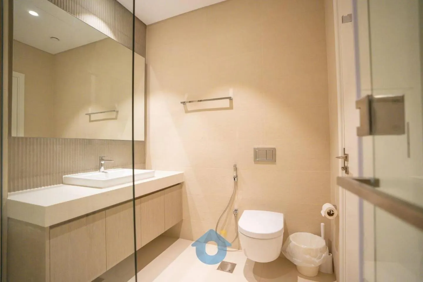 Apartment Like Home - 6203 Luxury & Serenity 2-Bhk Penthouse With Breathtaking Views Dubai